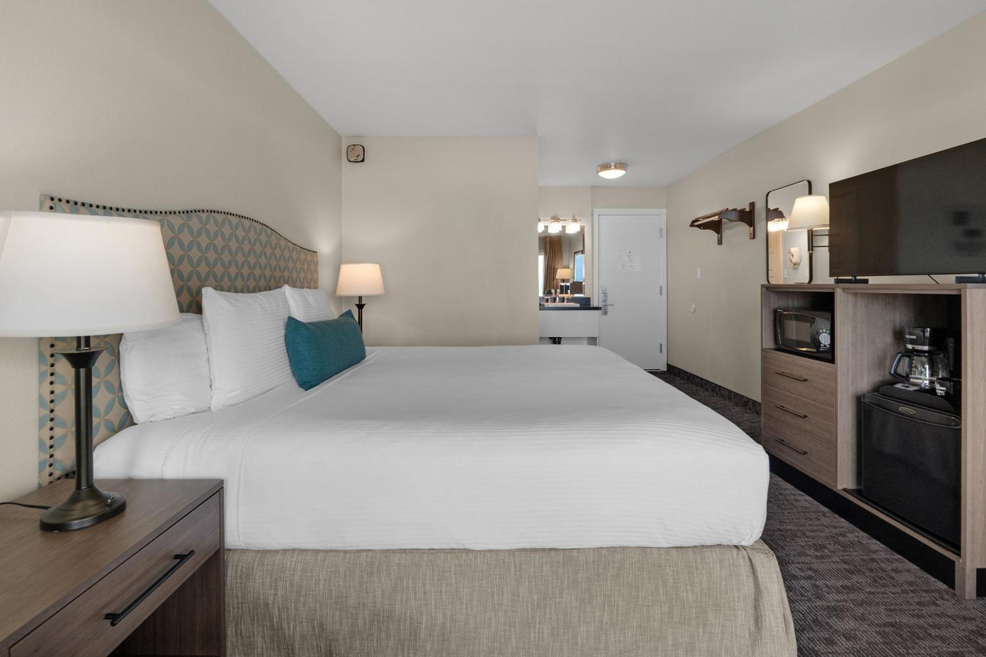 Pelican Shores Inn Линкольн-Сити Экстерьер фото